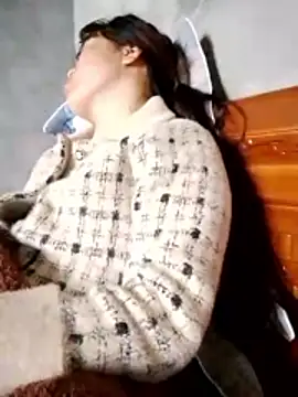 cdyyds-69 Adlı Modelin Canlı XXX Sohbeti