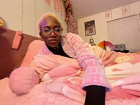 VixenCapri 现场XXX聊天