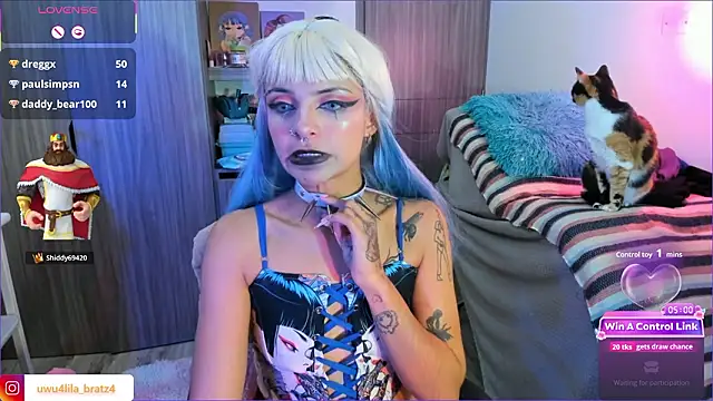 Lila_bratzz: онлайн-секс-чат