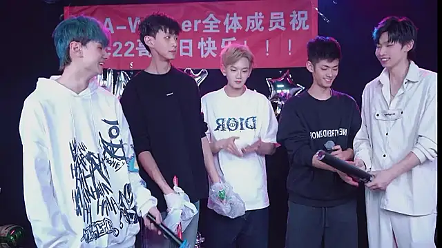 AAA-winner's Live XXX Chat