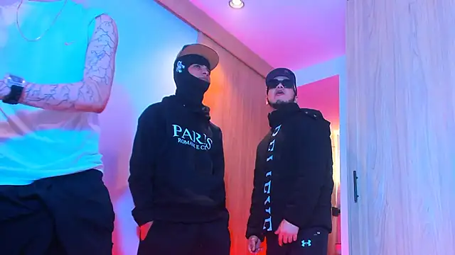 TheBatMansion's Live XXX Chat