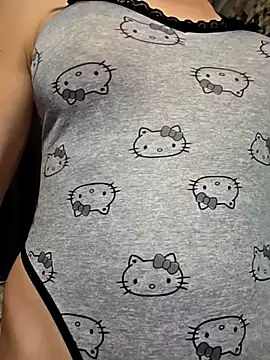 kylie_blck 即時 XXX 聊天