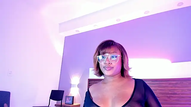 Adelehottman's Live XXX Chat