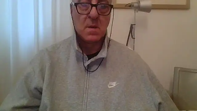 Show modela ANONIMO7735 na web-kameri