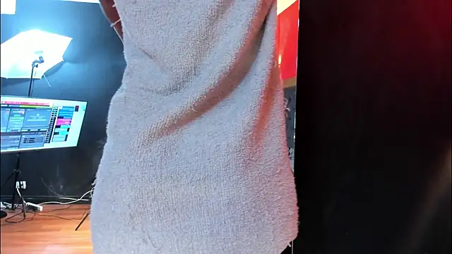 YayaHilton's Live XXX Chat