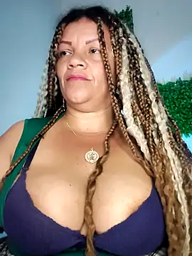 Eva_Luxei élő XXX-chatje