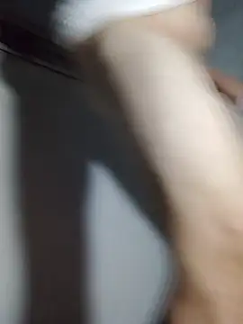 KarameloVzlaのライブXXXチャット