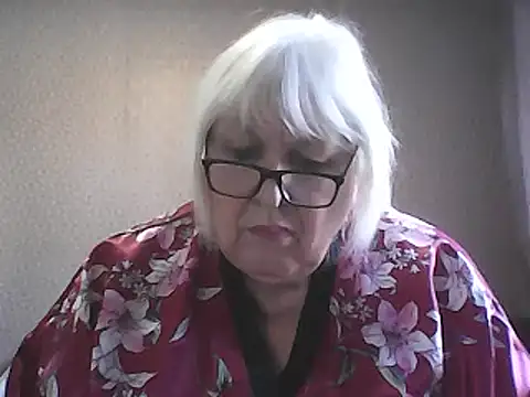 Alexia64231 Adlı Modelin Canlı XXX Sohbeti