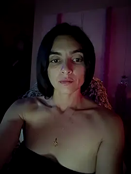 Sam_Sara Adlı Modelin Canlı XXX Sohbeti