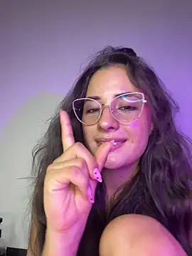 baaby-miiaa 现场XXX聊天