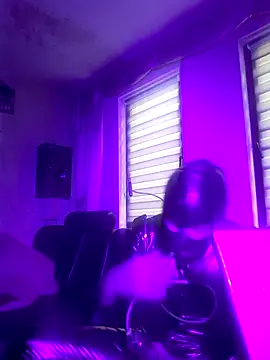 Crystalbitchx Chat XXX live