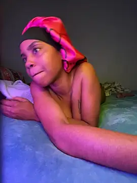 TheRealOshunQueen webkamerás műsora