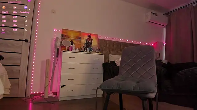 Ophelia_mmのライブXXXチャット