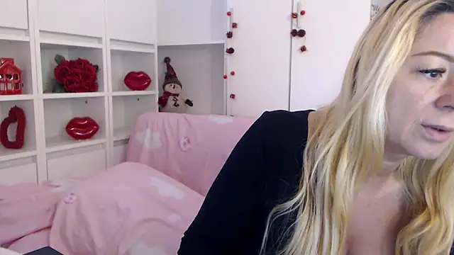 _karolynesyera_ Live XXX-Chat