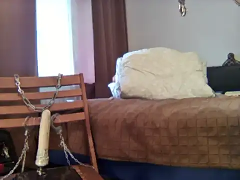 Dev-BiSklave élő XXX-chatje