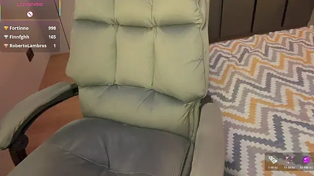 mygoddesshecate élő XXX-chatje