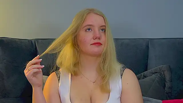 Živý XXX chat EmilyEvanse