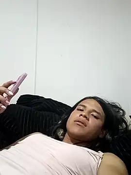 queen_lilith69 élő XXX-chatje