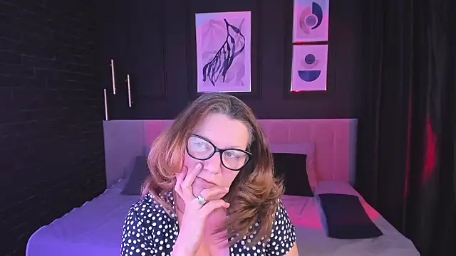 LeaPureのライブXXXチャット