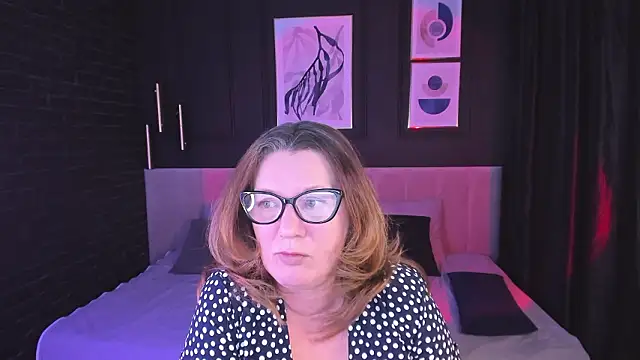 LeaPure Adlı Modelin Canlı XXX Sohbeti