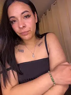 Chatroom XXX en direct de cristal__violetaa