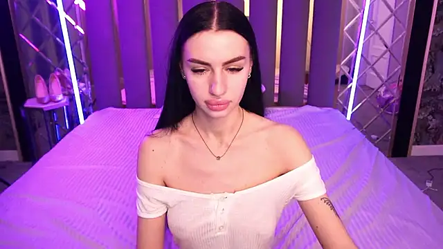 Chatroom XXX en direct de Snow_WhiteeeX