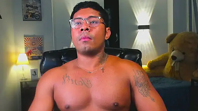 LEONHDZ: онлайн-секс-чат