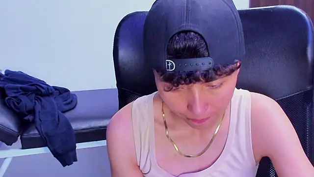 Im_Mathias élő XXX-chatje