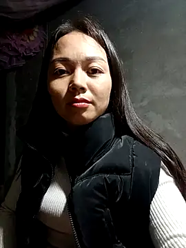 Chat XXX en directo de Rose-222