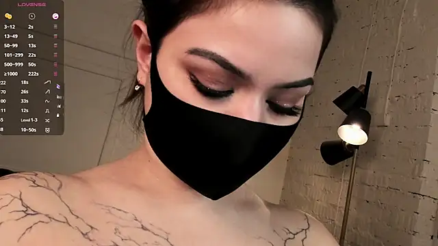 Dark_Moni Adlı Modelin Canlı XXX Sohbeti