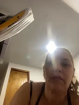 karlamistress 现场XXX聊天