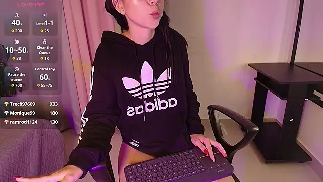 XXX chat uživo modela Natalye_23