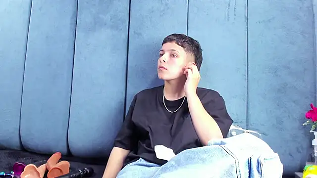 Megan_Thompson_: απευθείας συνομιλία ΧΧΧ