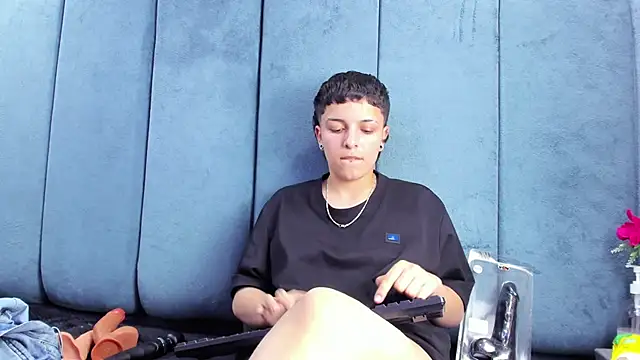 Megan_Thompson_ Live XXX-Chat