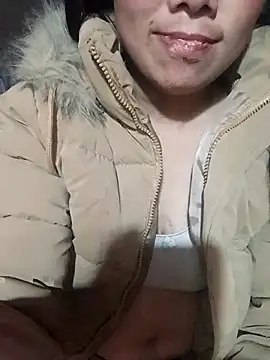 Chloe-ee Live XXX-Chat