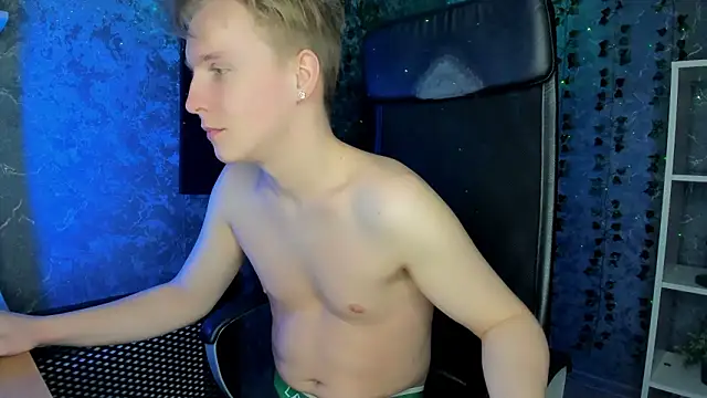 AlexxSweet: онлайн-секс-чат