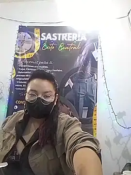 MyhixelAdanMhanzyのウェブカメラショー