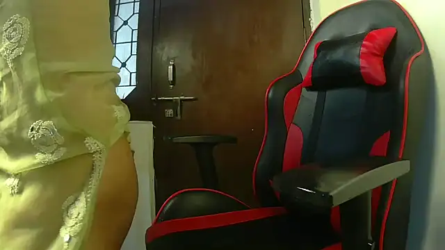 callmeshreyan Live XXX chat