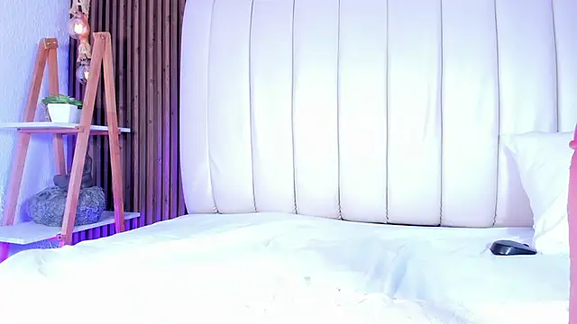 SandraMilerr's Live XXX Chat