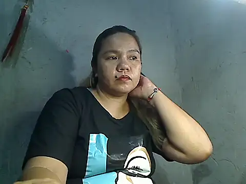 ambersmile Adlı Modelin Canlı XXX Sohbeti