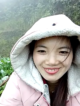 Czat XXX na żywo – ngan-cute