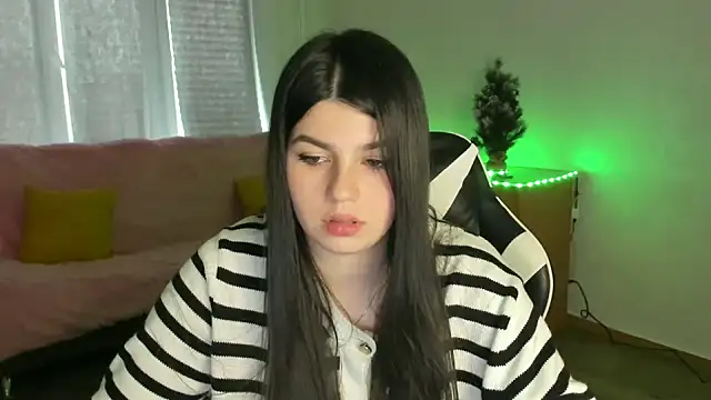 Czat XXX na żywo – KisaModel