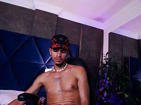 KendrickAndAlex's Live XXX Chat