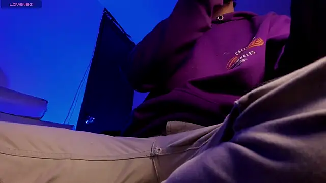 s_sven03: онлайн-секс-чат