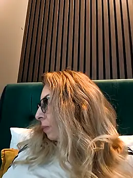 Czat XXX na żywo – SukyGirl