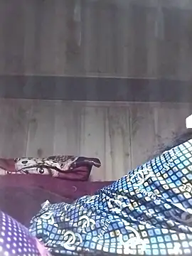 -Xuka-200 Webcam show