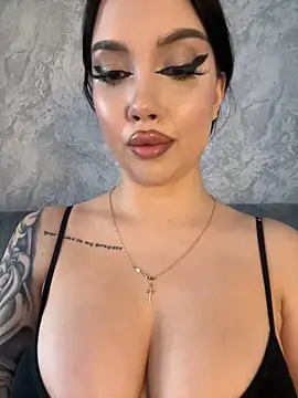 kiss_Lissa live XXX chat