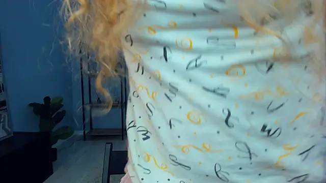 Czat XXX na żywo – RayaNenlia