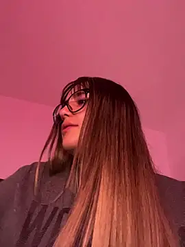 Chat XXX ao vivo de LunaShine_