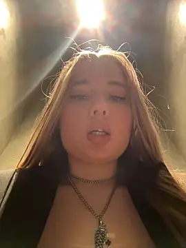 Chatroom XXX en direct de VineraSweet